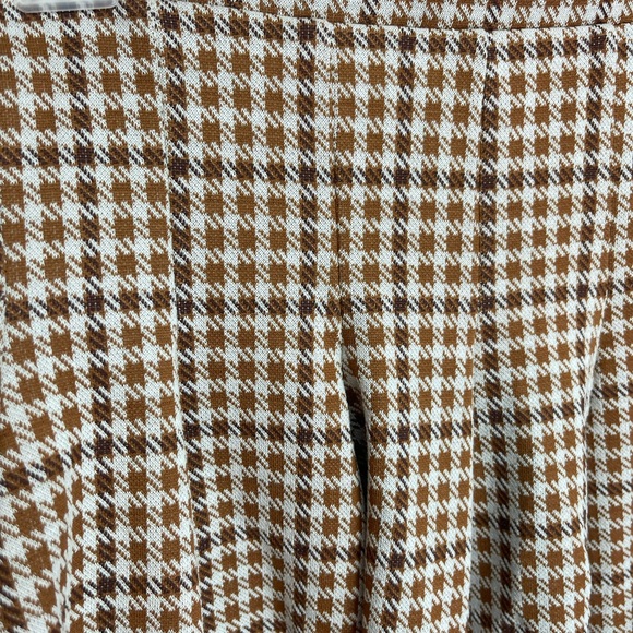 Altar’d State size large cream tan and brown houndstooth check pleated skirt - Picture 2 of 6